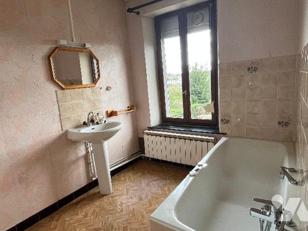 Maison 3 chambres avec jardin et garage