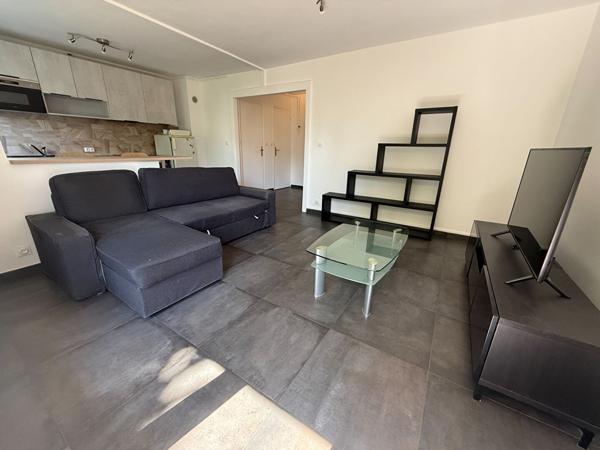 Appartement T1 bis Villeurbanne 37.71 m2, balcon, au calme, verdure, cuisine équipée, cave et possibilité acquérir un garage.