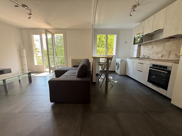 Appartement T1 bis Villeurbanne 37.71 m2, balcon, au calme, verdure, cuisine équipée, cave et possibilité acquérir un garage.