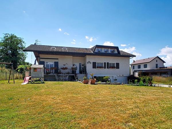 Charmante maison familiale à vendre à Brenthonne - 7 pièces, grand terrain et garage
