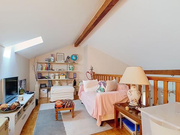 Charmante maison familiale à vendre à Brenthonne - 7 pièces, grand terrain et garage