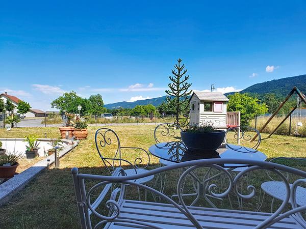 Charmante maison familiale à vendre à Brenthonne - 7 pièces, grand terrain et garage