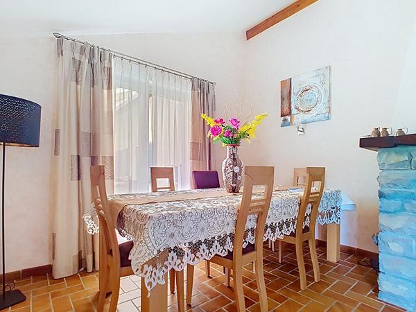 Charmante maison familiale à vendre à Brenthonne - 7 pièces, grand terrain et garage