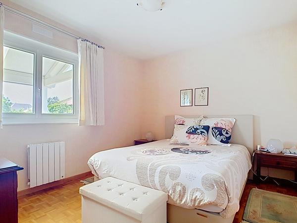Charmante maison familiale à vendre à Brenthonne - 7 pièces, grand terrain et garage