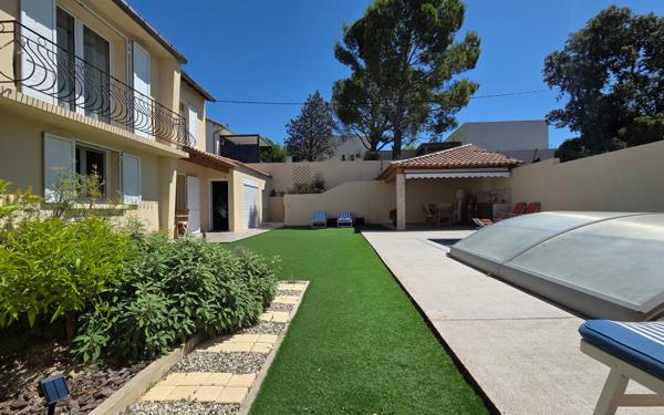 Maison à vendre    5 pièces •  Les Angles