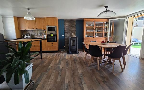 Maison à vendre    5 pièces •  Les Angles