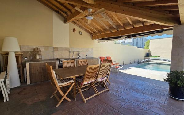 Maison à vendre    5 pièces •  Les Angles