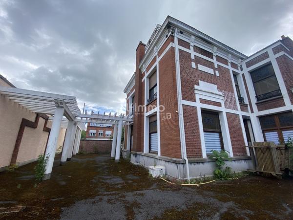 Maison de maître authentique à fort potentiel