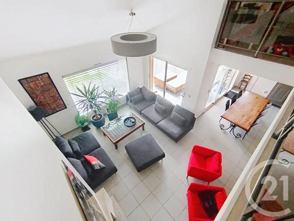 Maison à vendre  5 pièces - 204 m 2   VIENNE  - 38