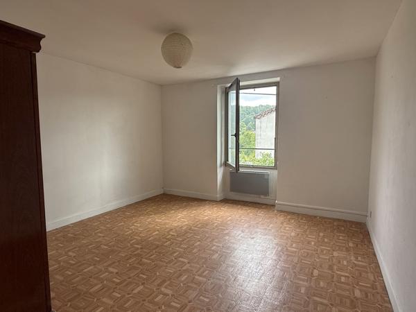 Maison de village avec 2 chambres