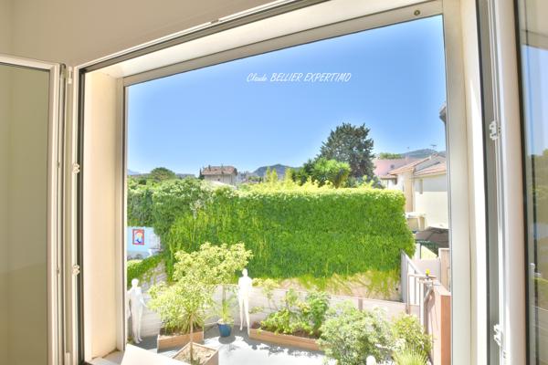 Maison mitoyenne de 2024, avec Terrasse, notée B au DPE à vendre à Marseille 8eme Quartier Vieille Chapelle /