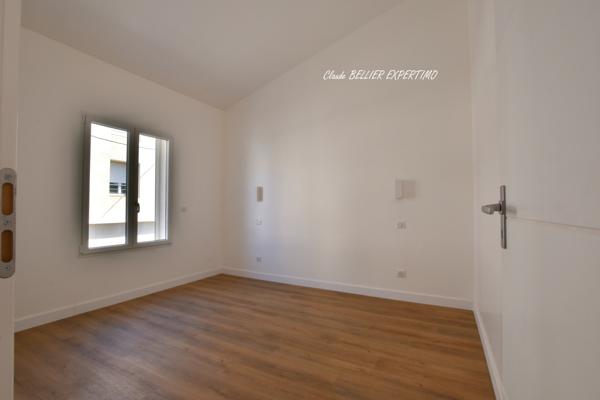 Maison mitoyenne de 2024, avec Terrasse, notée B au DPE à vendre à Marseille 8eme Quartier Vieille Chapelle /