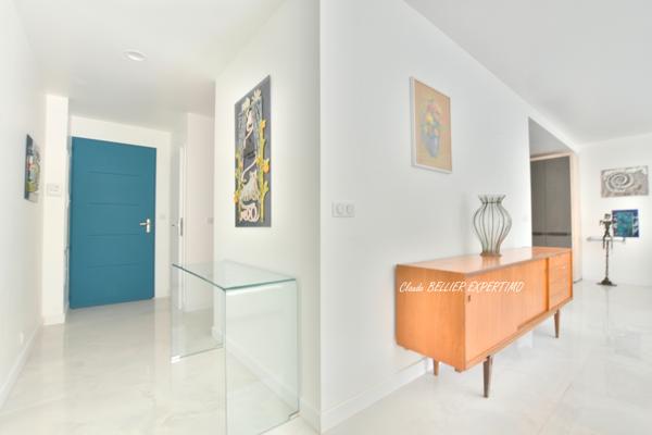 Maison mitoyenne de 2024, avec Terrasse, notée B au DPE à vendre à Marseille 8eme Quartier Vieille Chapelle /