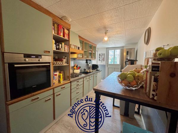 Maison 8 pièce(s) 5 chambre(s) 210 m²