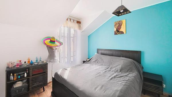 Maison - 6 pièces - 96m²