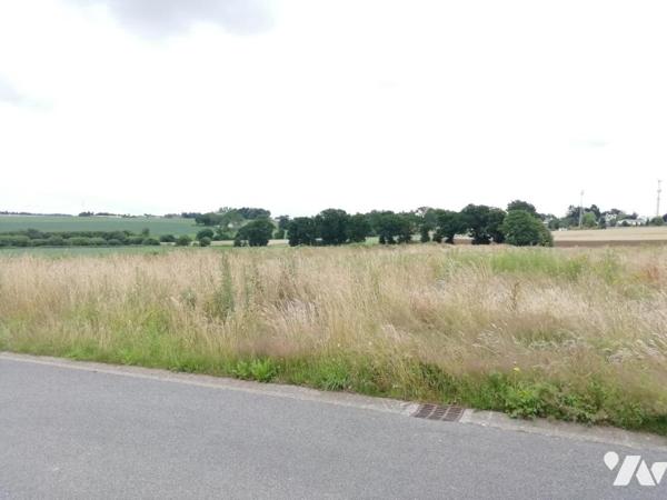 NOYAL-PONTIVY (56) TERRAIN A BATIR DE 1630 M2
