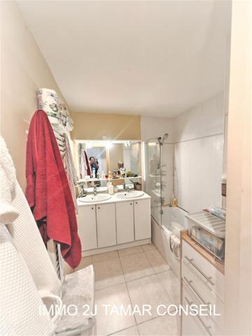 Cadenet (84160) Avenue Philippe de Girard Appartement T3 77,39 m² 84160 CADENET