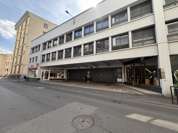 PARKING - BONNABAUD