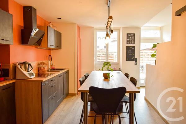 Appartement F5 à vendre  5 pièces - 92,72 m 2   TARARE  - 69