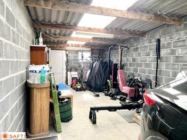 Charmante maison rénovée avec jardin et grand garage !!