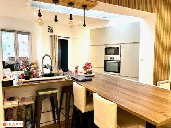 Charmante maison rénovée avec jardin et grand garage !!