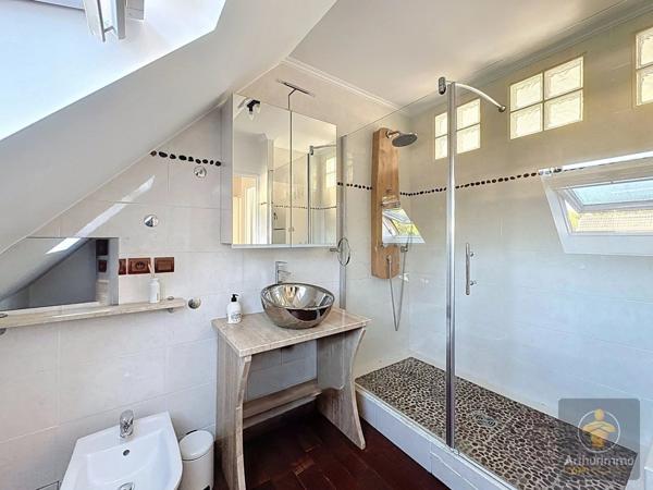 Vente Villa 6 pièces 208 m2 à Santeny