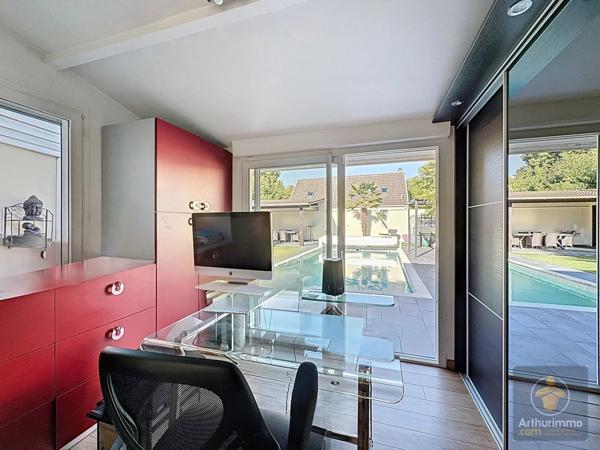 Vente Villa 6 pièces 208 m2 à Santeny