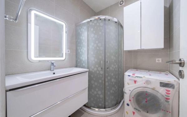 Appartement à vendre    3 pièces • 62 m2 Nice