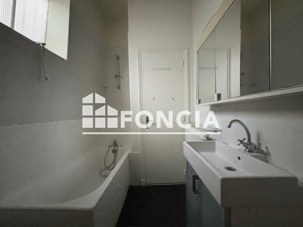 Location Appartement 4 pièces 94.12 m² - 4 RUE PHALSBOURG Paris 75017