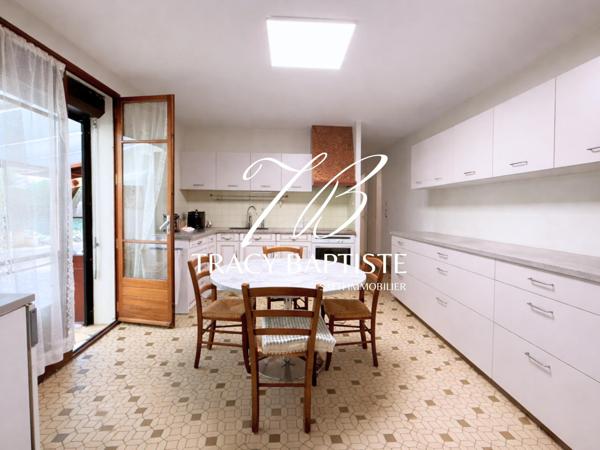 Maison familiale - 165 m² habitables – Jardin intimiste – Proche toutes commodités