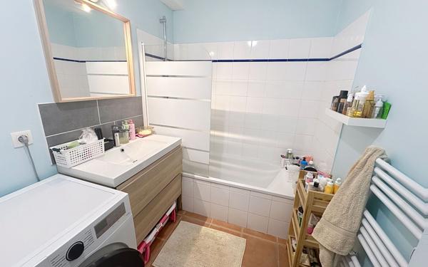 Appartement à vendre    3 pièces • 56,60 m2 Le Pontet