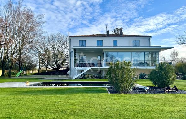 Villa 9 pièces Parc arboré avec piscine