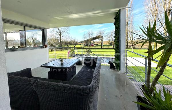 Villa 9 pièces Parc arboré avec piscine