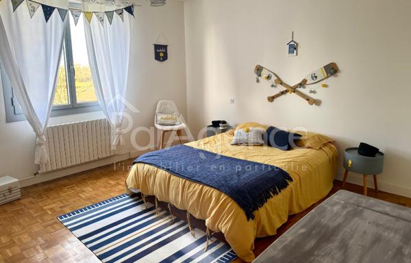 Villa 9 pièces Parc arboré avec piscine