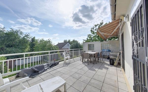 Maison à vendre    6 pièces • 145 m2 Le Blanc-Mesnil