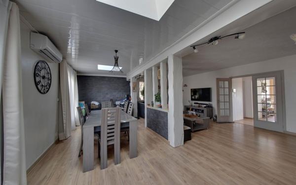 Maison à vendre    6 pièces • 145 m2 Le Blanc-Mesnil