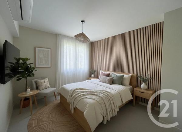 Appartement à vendre  4 pièces - 67,20 m 2   CASSIS  - 13