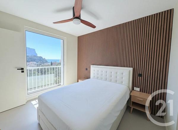 Appartement à vendre  4 pièces - 67,20 m 2   CASSIS  - 13
