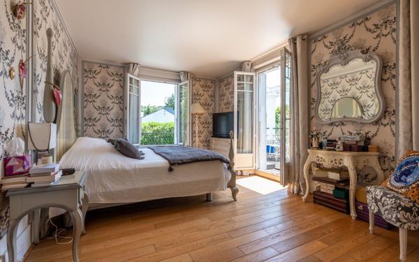 Maison à vendre    6 pièces • 238 m2 La Varenne - Saint-Maur-des-Fossés