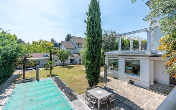 Maison à vendre    6 pièces • 238 m2 La Varenne - Saint-Maur-des-Fossés