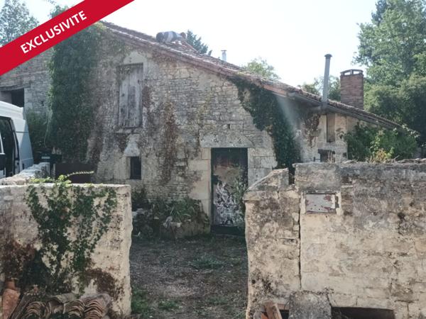 Cottage en pierre à rénover à Blanzay