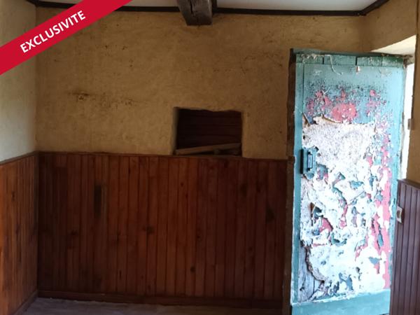 Cottage en pierre à rénover à Blanzay