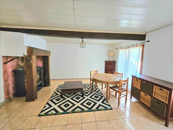 MAISON COEUR DU VILLAGE DANS CARTIER CALME