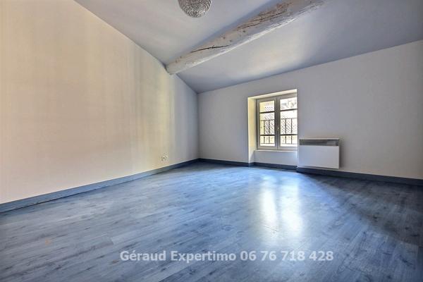 Rognes (13840) Maison de village + locatif 650€/mois au coeur de Rognes