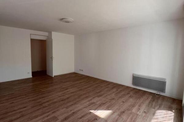 Location - Appartement 3 pièces 69 m 2 SENE (56860)