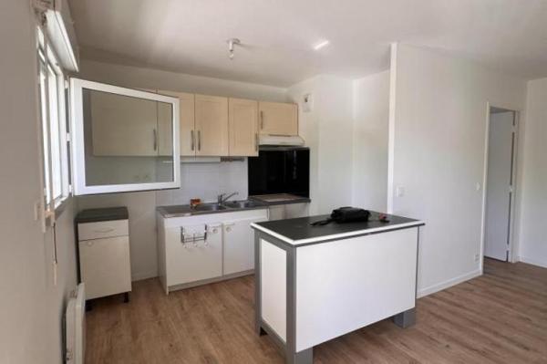Location - Appartement 3 pièces 69 m 2 SENE (56860)