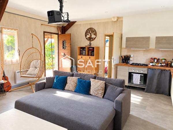 Maison avec étang privé et piscine sur 7 460 m²