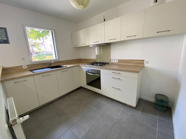 Maison à louer Challans : 4 pièces, 89m² avec 3 chambre(s) à 765€ - AJP Immobilier Challans