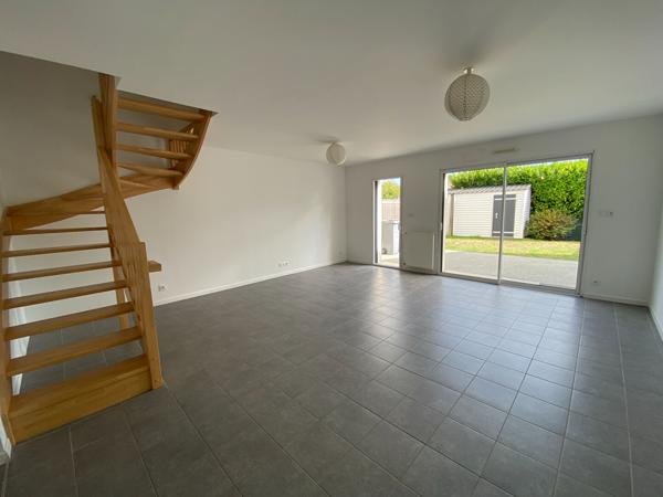Maison à louer Challans : 4 pièces, 89m² avec 3 chambre(s) à 765€ - AJP Immobilier Challans