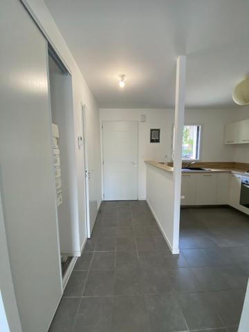 Maison à louer Challans : 4 pièces, 89m² avec 3 chambre(s) à 765€ - AJP Immobilier Challans